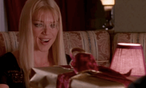 Як тлумачити сон, в якому небіжчик дарує подарунок — 42 значення Як тлумачити сон, в якому небіжчик дарує подарунок — 42 значення