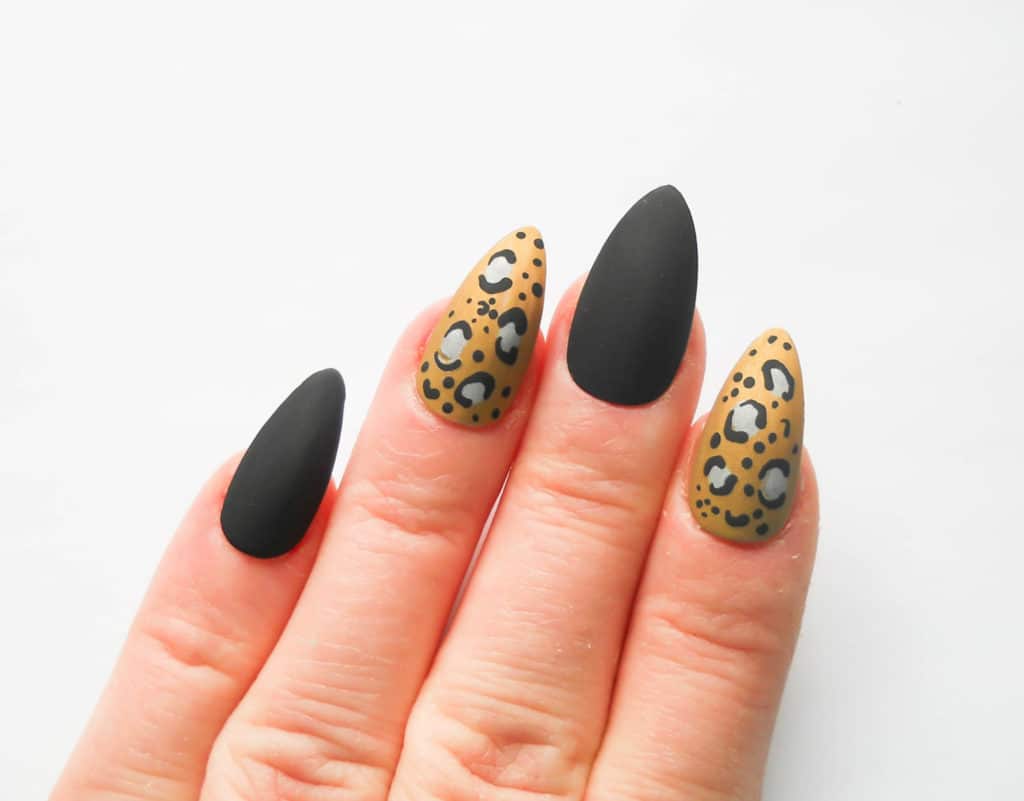 Модний весняний манікюр 2020. Головні тренди весняної манікюру (88 фото) Модний весняний манікюр 2020. Головні тренди весняної манікюру (88 фото)