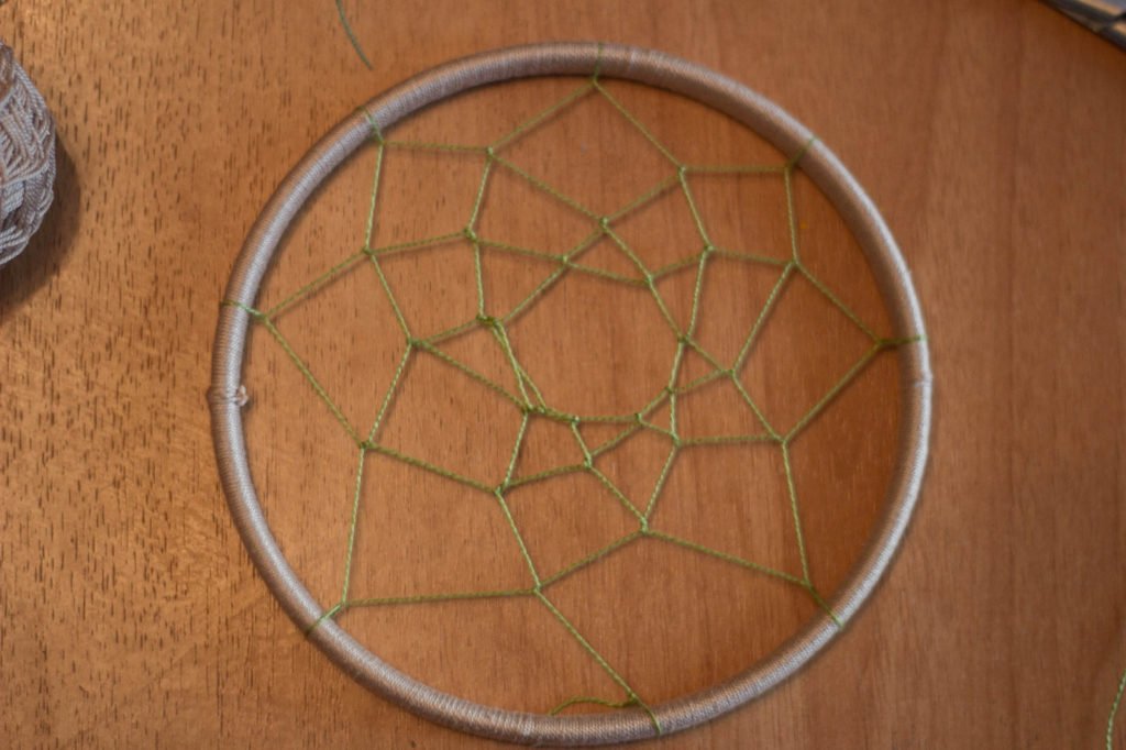 Прикраси з біжутерії своїми руками