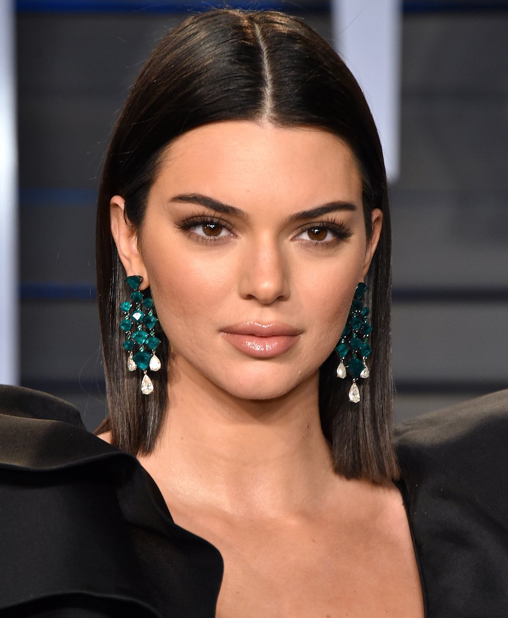 Модні стрижки та зачіски зими 2020 (85 фото) Модні стрижки та зачіски зими 2020 (85 фото)