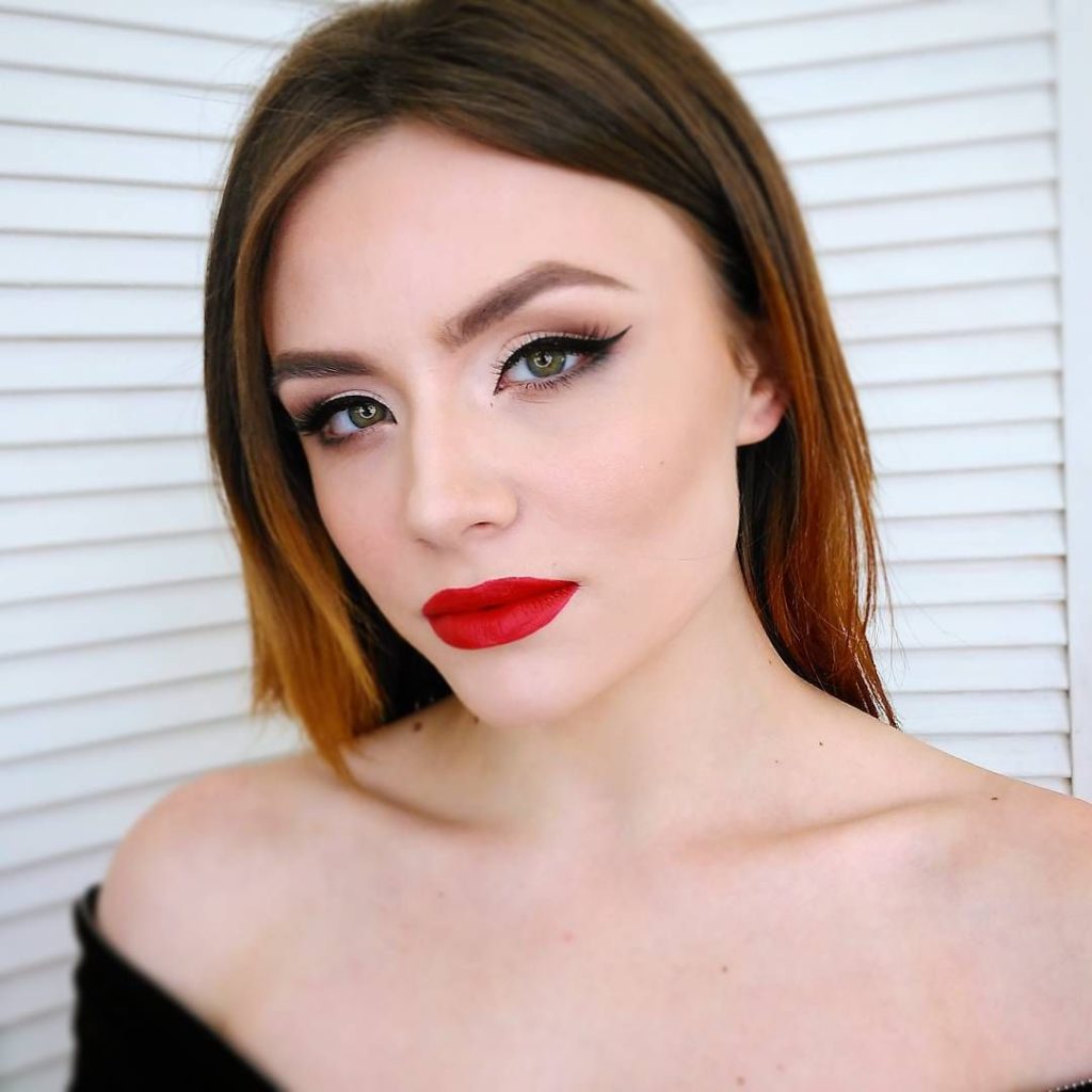 Модний зимовий макіяж 2020. Основні тренди (83 фото) Модний зимовий макіяж 2020. Основні тренди (83 фото)