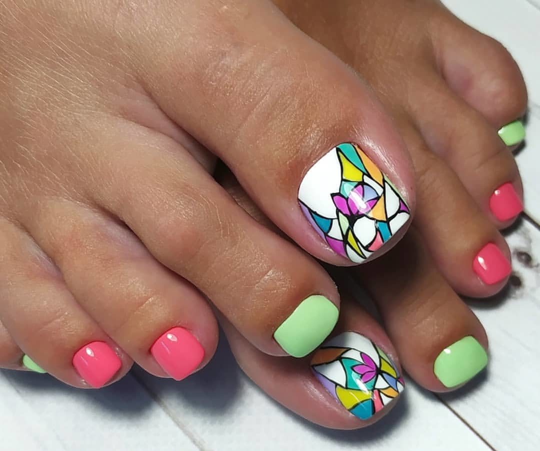 Яскравий літній педикюр 2020 року:модні тренди та новинки (102 фото)