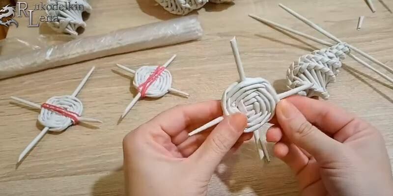 Щур (миша) своїми руками — символ 2020 року з різних матеріалів (схеми і викрійки) Щур (миша) своїми руками — символ 2020 року з різних матеріалів (схеми і викрійки)