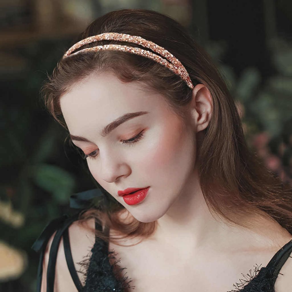 Модні стрижки та зачіски зими 2020 (85 фото) Модні стрижки та зачіски зими 2020 (85 фото)