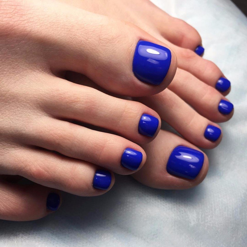 Яскравий літній педикюр 2020 року:модні тренди та новинки (102 фото) Яскравий літній педикюр 2020 року:модні тренди та новинки (102 фото)