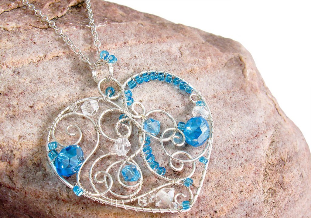 Прикраси з біжутерії своїми руками