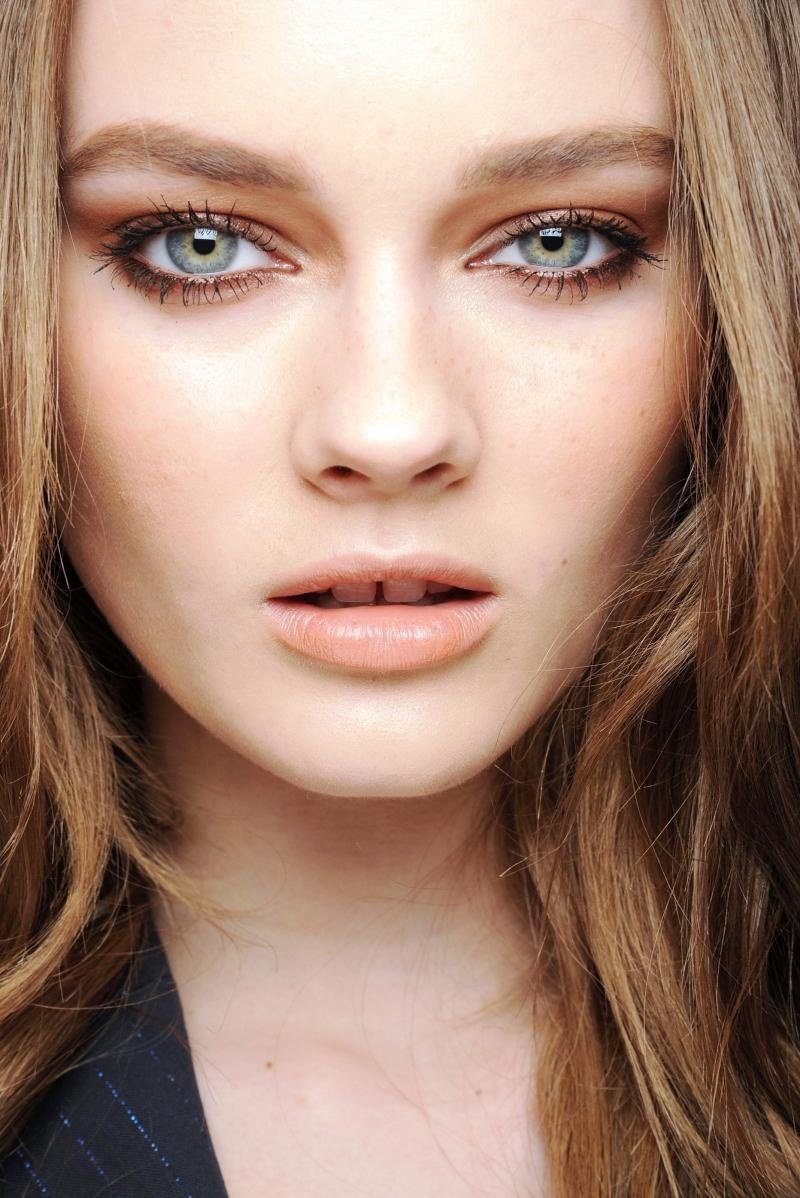 Модний зимовий макіяж 2020. Основні тренди (83 фото) Модний зимовий макіяж 2020. Основні тренди (83 фото)