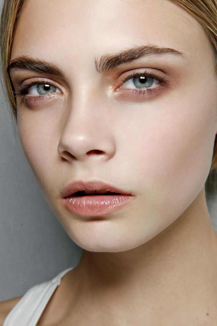 Модний зимовий макіяж 2020. Основні тренди (83 фото) Модний зимовий макіяж 2020. Основні тренди (83 фото)