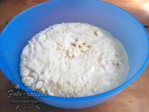 Рецепт смажених пиріжків з капустою і грибами на сковорідці