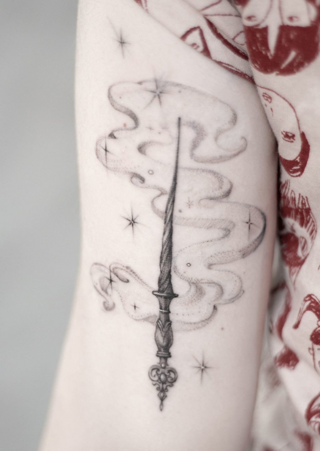 Жіночі тату в чорно білому варіанті кращі ідеї! (68 фото) Жіночі тату в чорно білому варіанті кращі ідеї! (68 фото)