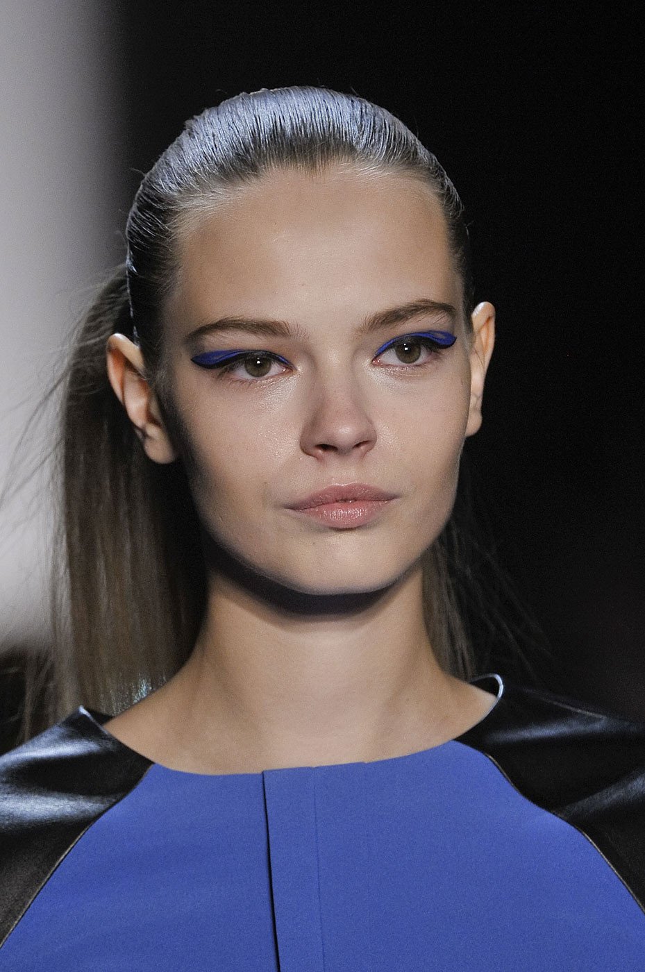 Модні стрижки та зачіски зими 2020 (85 фото) Модні стрижки та зачіски зими 2020 (85 фото)