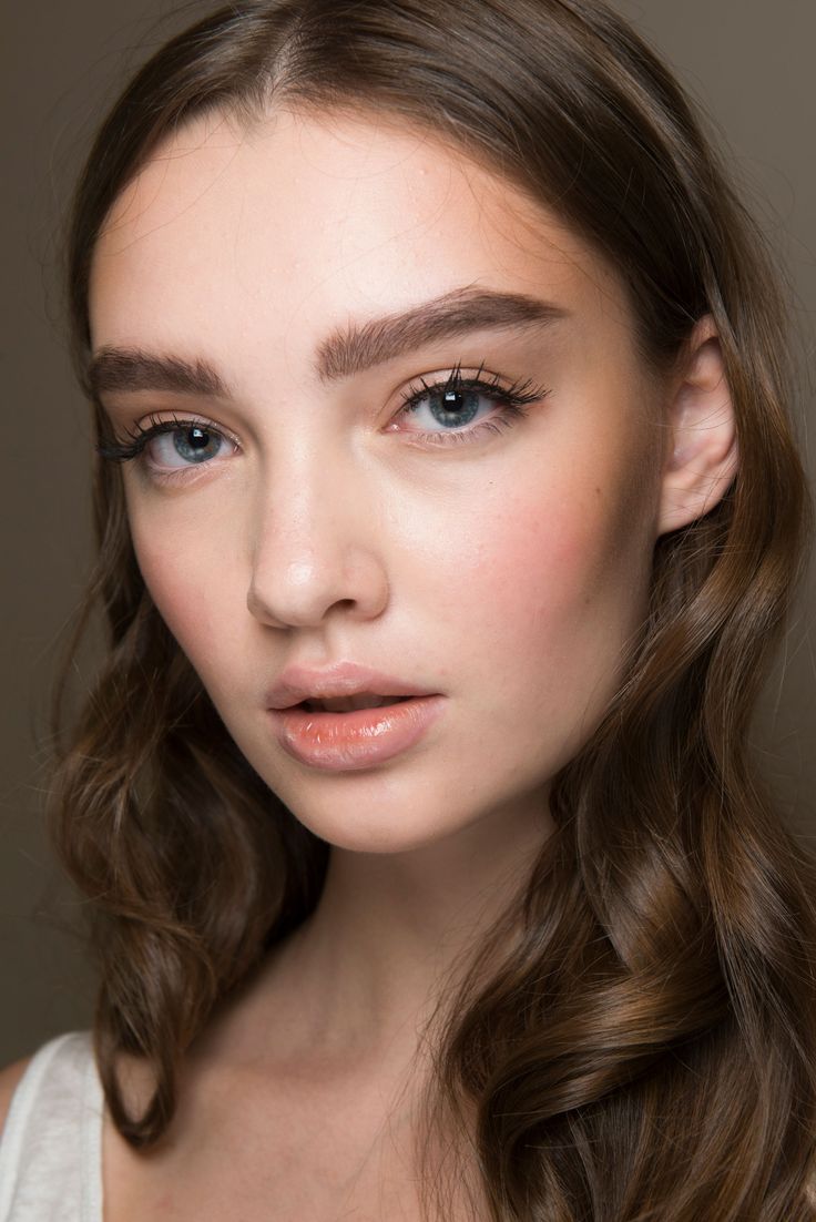 Модний зимовий макіяж 2020. Основні тренди (83 фото) Модний зимовий макіяж 2020. Основні тренди (83 фото)