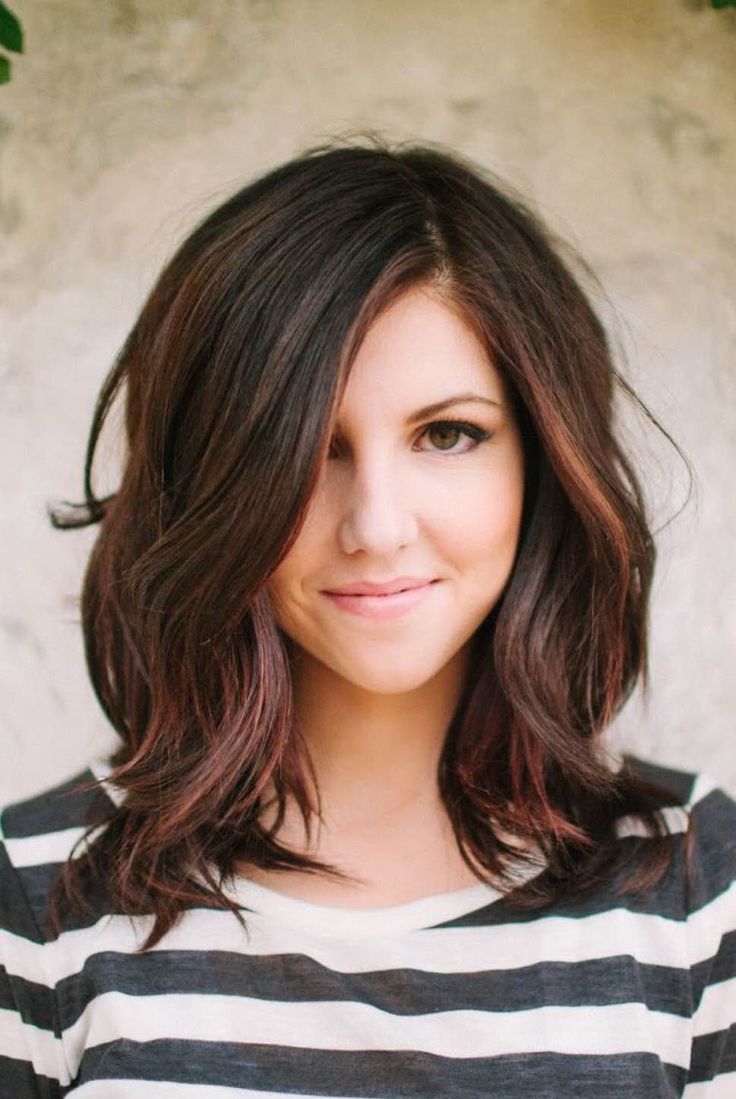 Модні стрижки та зачіски зими 2020 (85 фото) Модні стрижки та зачіски зими 2020 (85 фото)