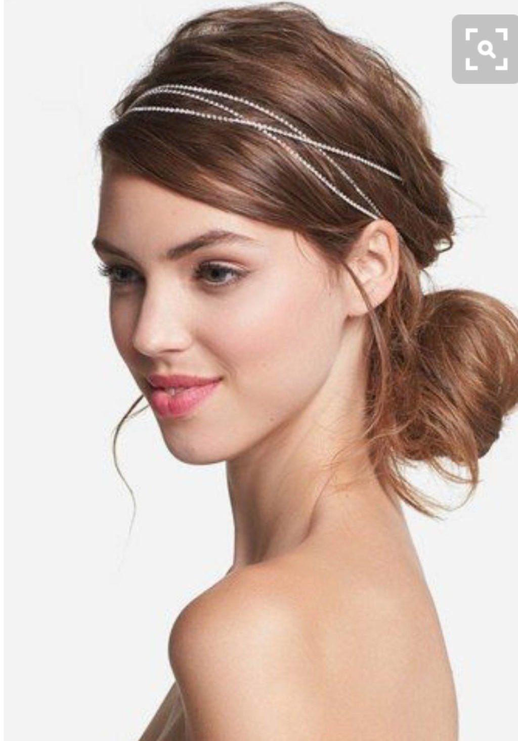 Модні стрижки та зачіски зими 2020 (85 фото) Модні стрижки та зачіски зими 2020 (85 фото)