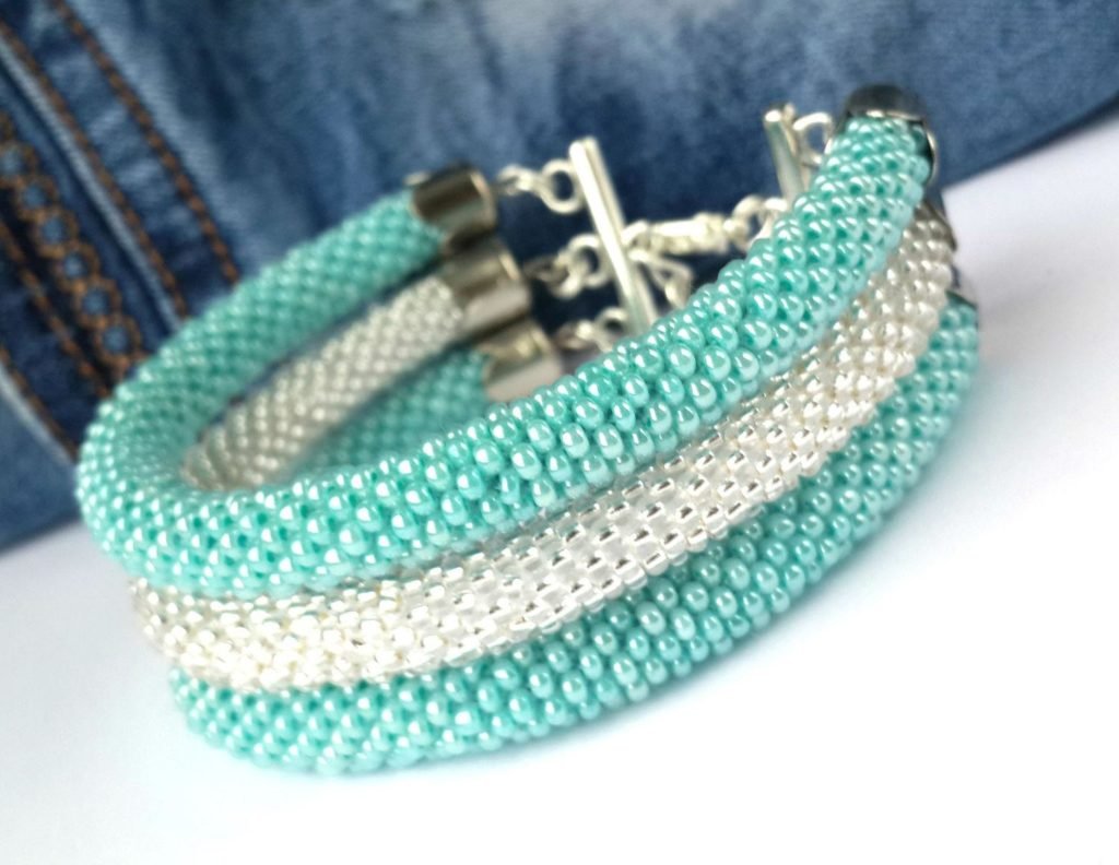 Прикраси з біжутерії своїми руками