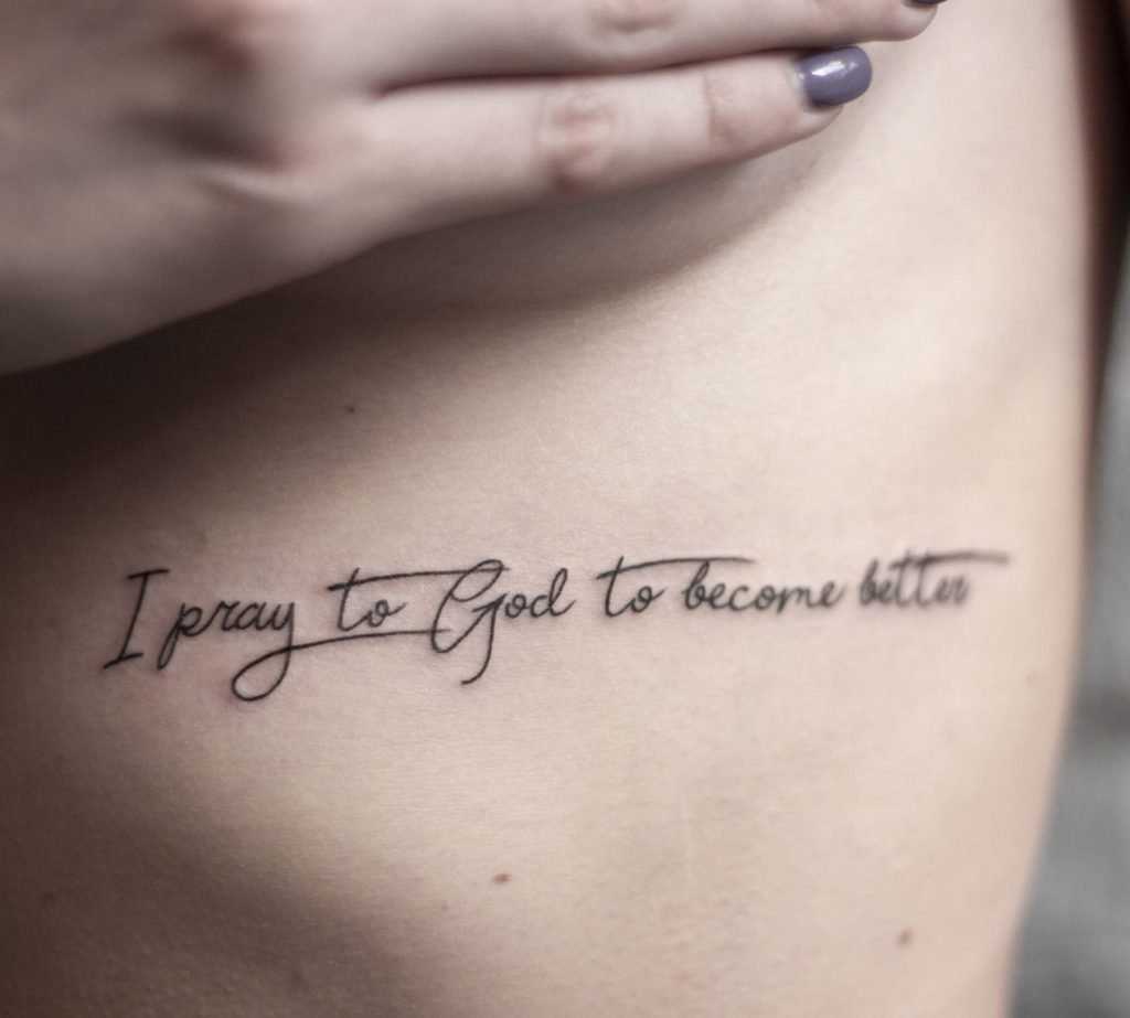 Жіночі тату в чорно білому варіанті кращі ідеї! (68 фото) Жіночі тату в чорно білому варіанті кращі ідеї! (68 фото)