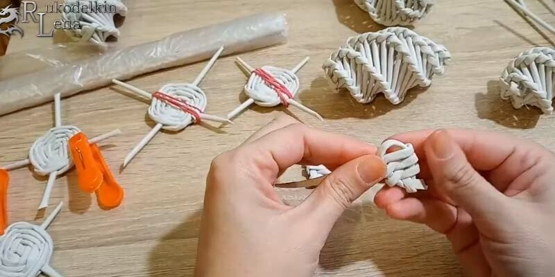 Щур (миша) своїми руками — символ 2020 року з різних матеріалів (схеми і викрійки) Щур (миша) своїми руками — символ 2020 року з різних матеріалів (схеми і викрійки)