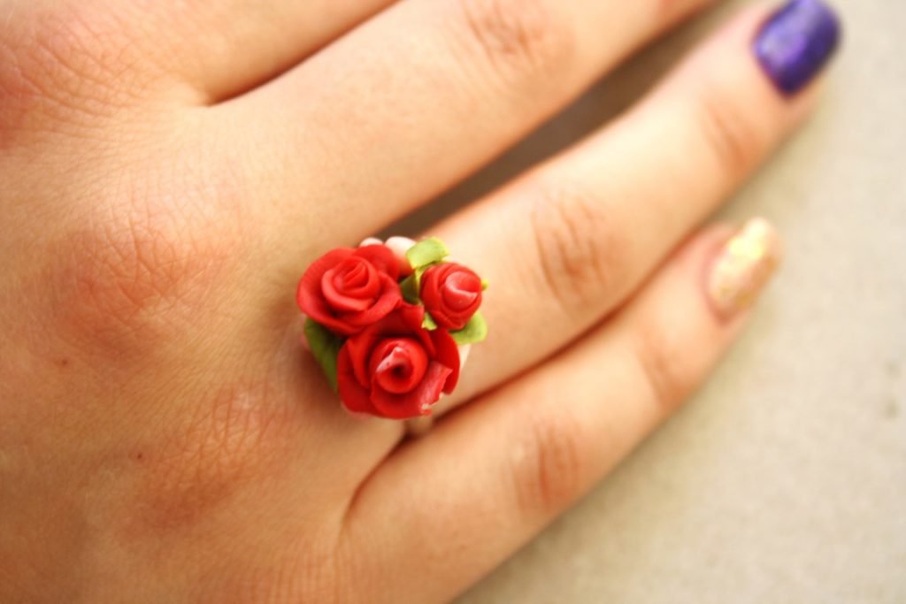 Прикраси з біжутерії своїми руками