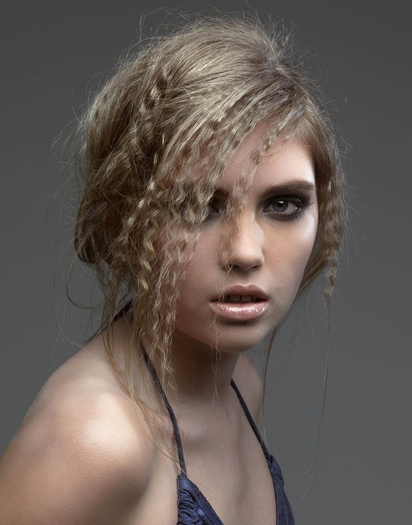 Модні стрижки та зачіски зими 2020 (85 фото) Модні стрижки та зачіски зими 2020 (85 фото)