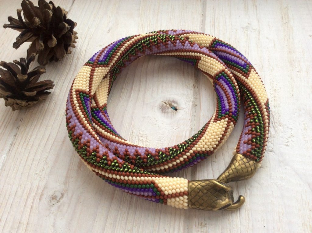 Прикраси з біжутерії своїми руками