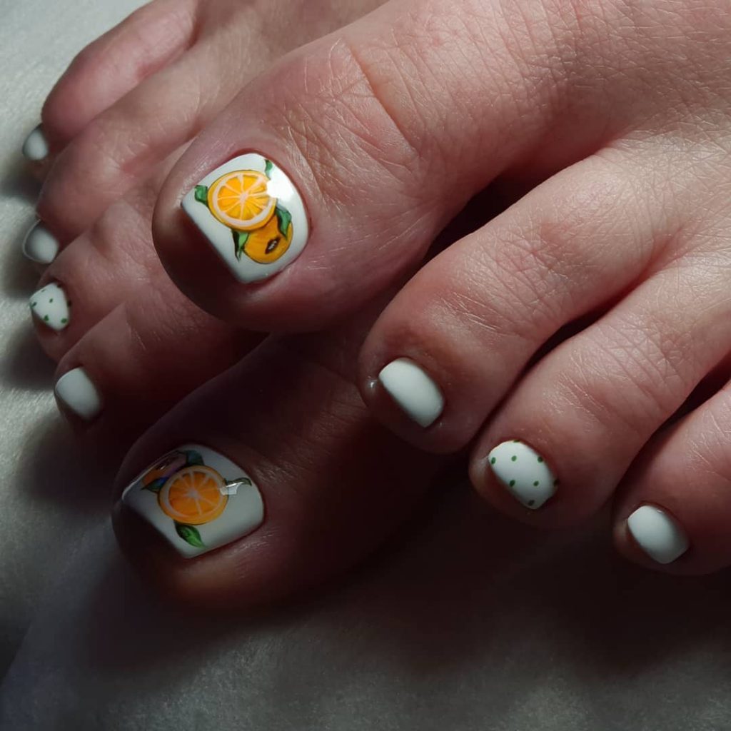 Модний педикюр 2020 року:головні тренди та новинки(150 фото)