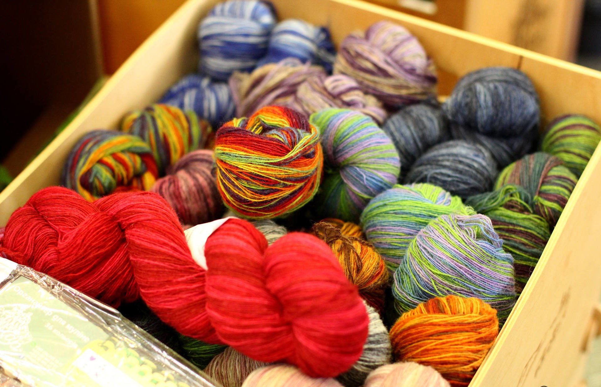 Вязання жіночої кофти спицями (50 фото)