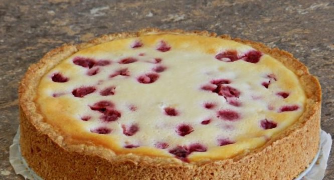 Смачні та прості рецепти пирога зі сметаною