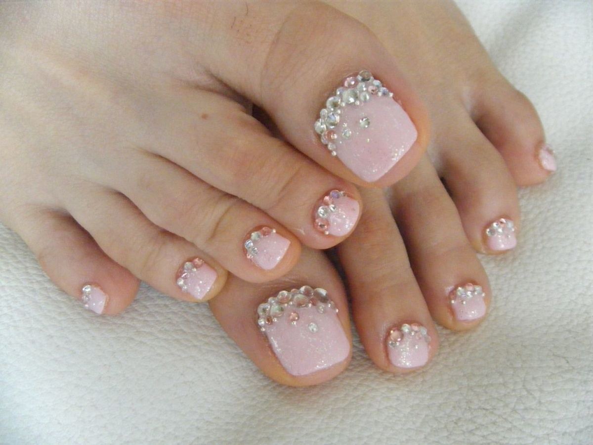 Модний педикюр 2020 року:головні тренди та новинки(150 фото)