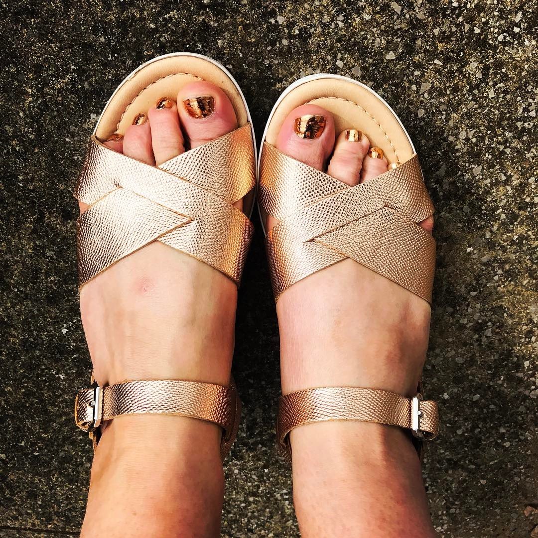 Модний педикюр 2020 року:головні тренди та новинки(150 фото)