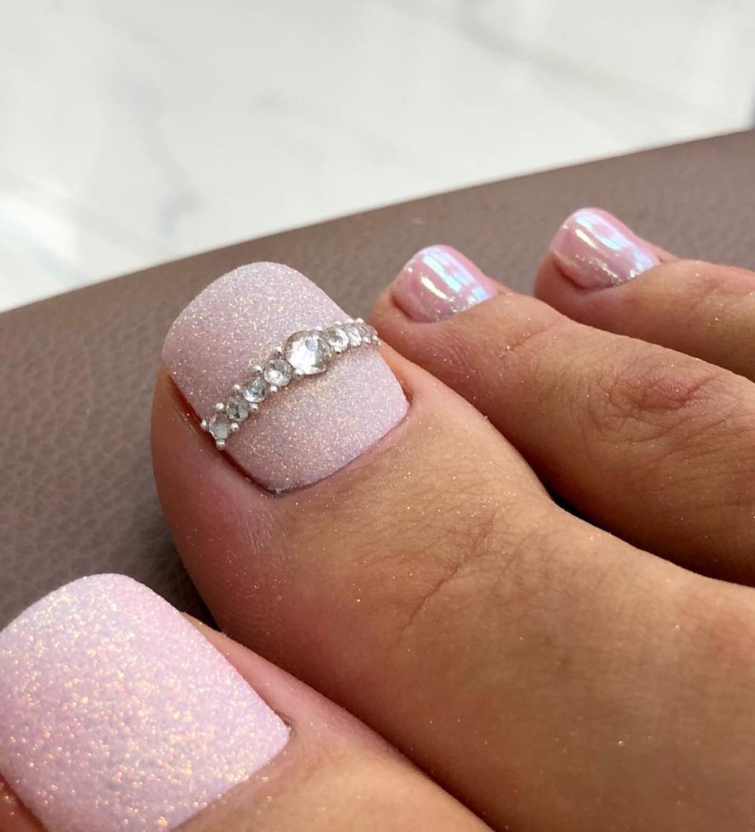 Модний педикюр 2020 року:головні тренди та новинки(150 фото)