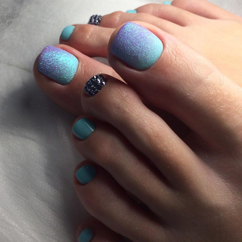 Модний педикюр 2020 року:головні тренди та новинки(150 фото)