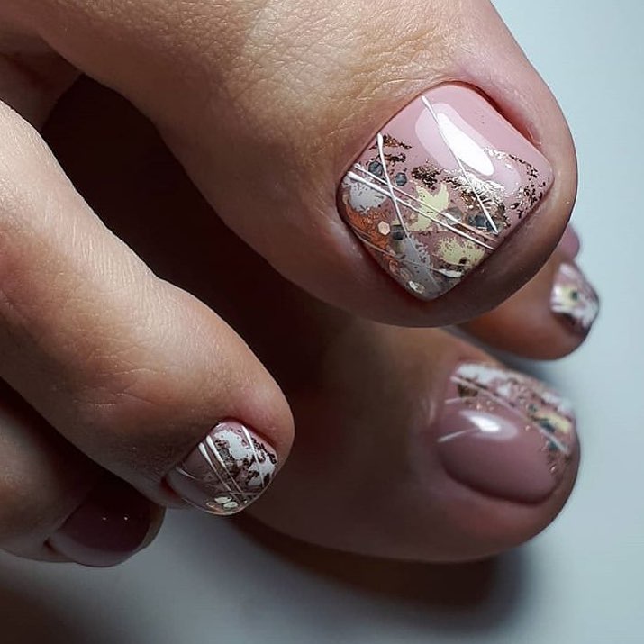 Модний педикюр 2020 року:головні тренди та новинки(150 фото)