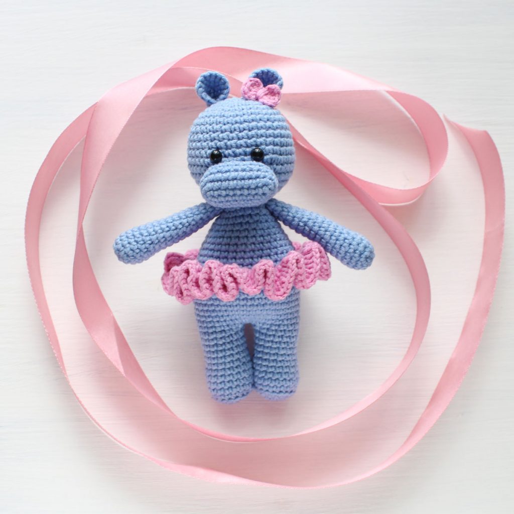 Вязані іграшки амігурумі (49 фото)