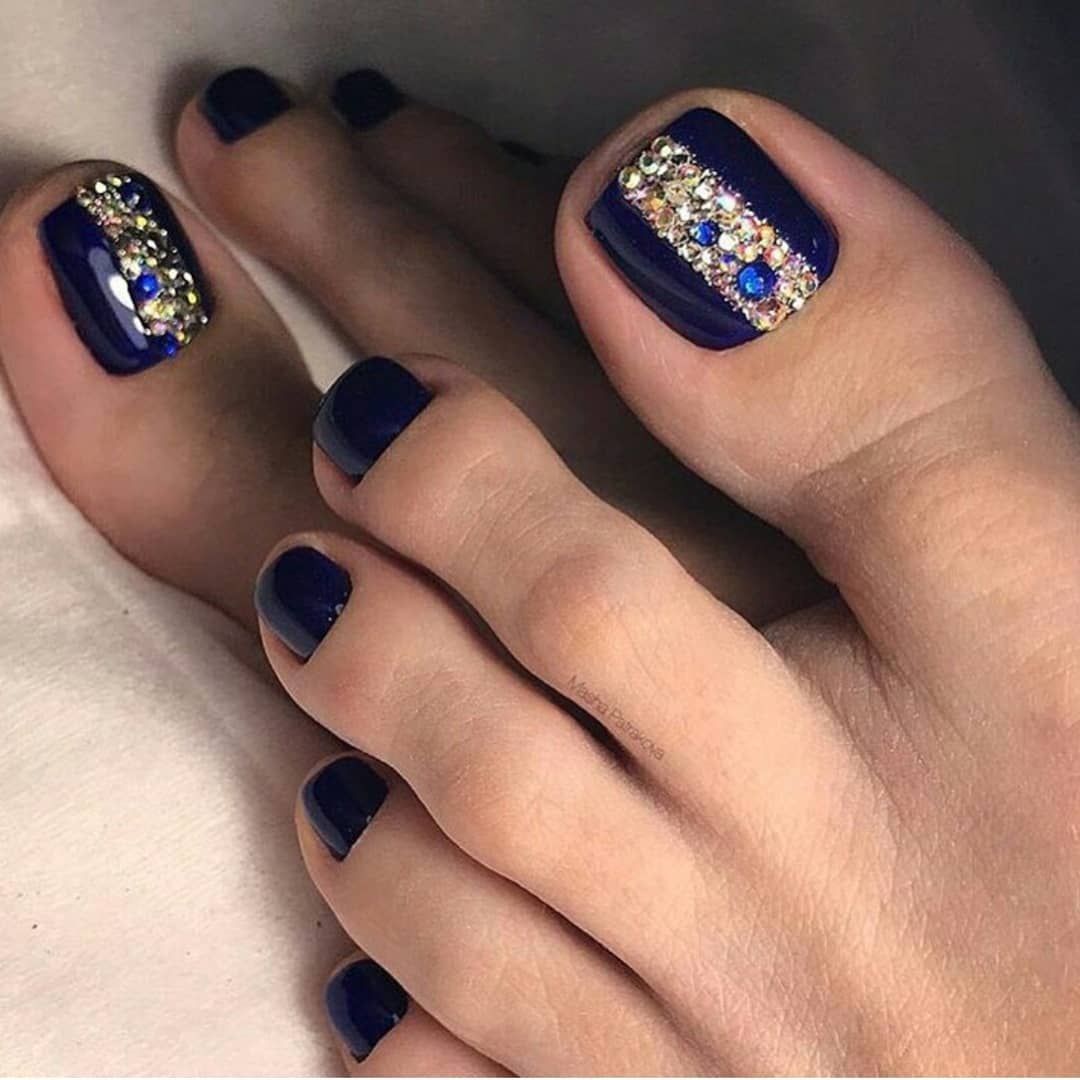 Модний педикюр 2020 року:головні тренди та новинки(150 фото)