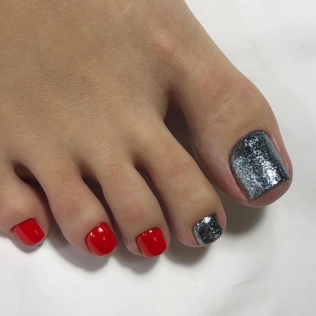 Модний педикюр 2020 року:головні тренди та новинки(150 фото)