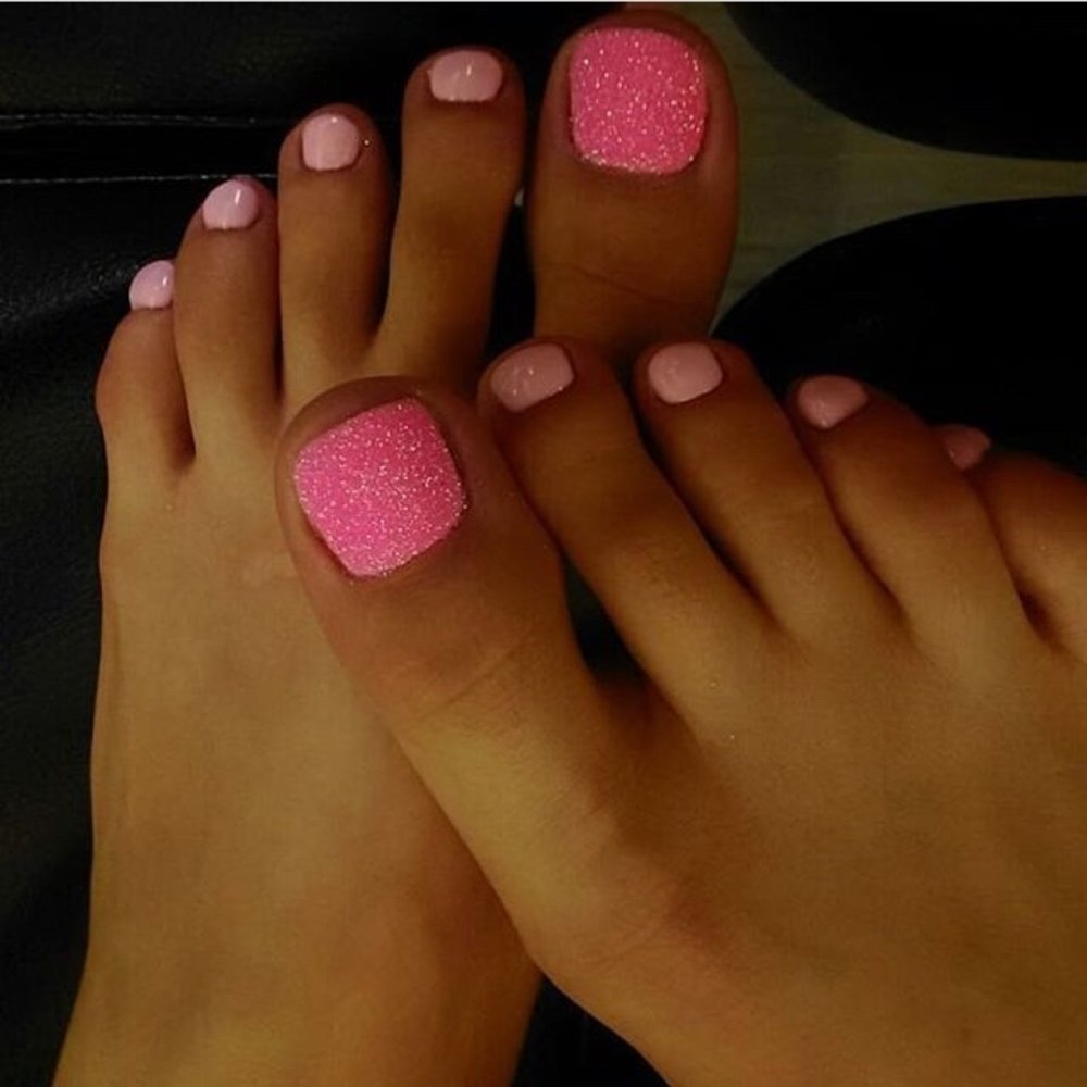 Модний педикюр 2020 року:головні тренди та новинки(150 фото)