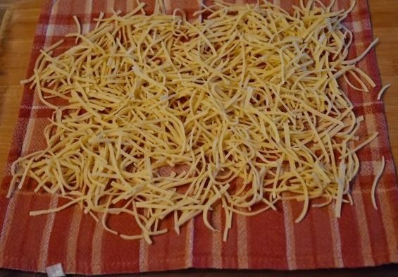 Як приготувати домашню локшину   сама смачна локшина своїми руками