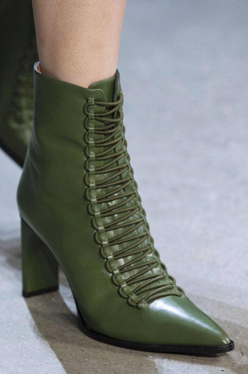 Тепло і стильно: модна зимове взуття 2020 (58 фото)