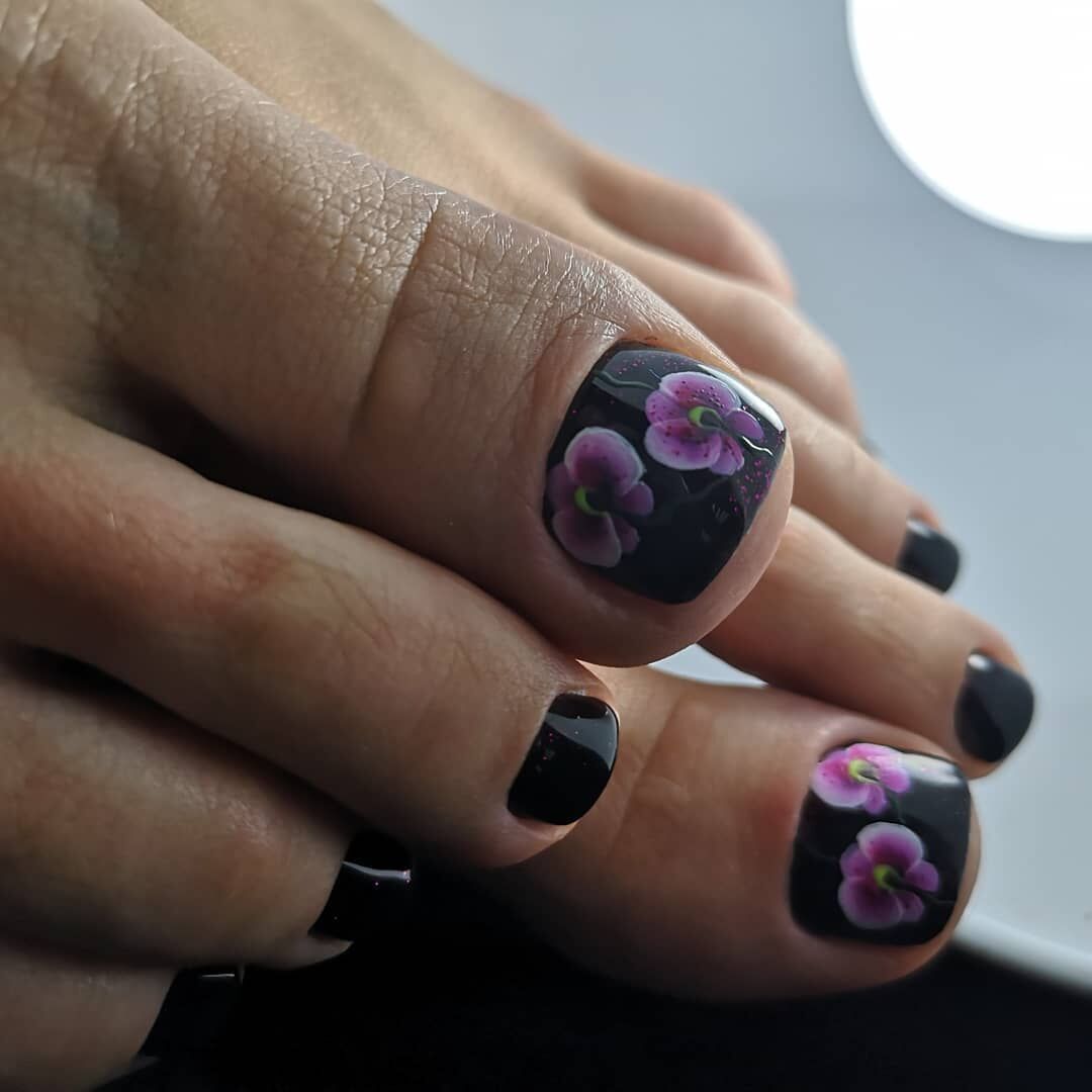 Модний педикюр 2020 року:головні тренди та новинки(150 фото)