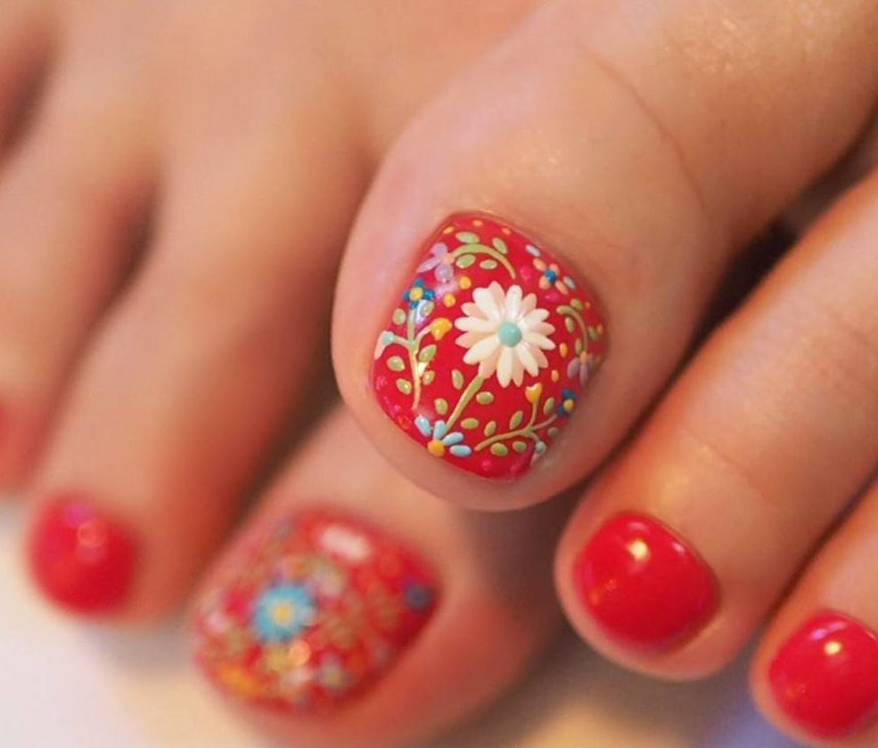 Модний педикюр 2020 року:головні тренди та новинки(150 фото)