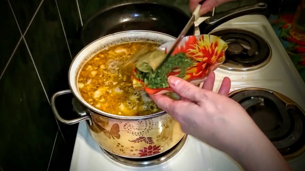 Як варити розсольник з перловкою і мясом