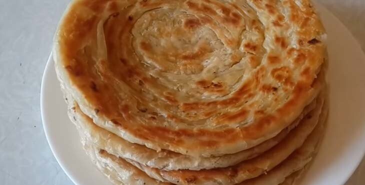 Коржі на сковороді замість хліба — швидкі і смачні рецепти