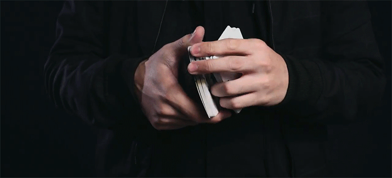 Що значить бачити в сні гру в карти — ТОП 25 значень по сонникам