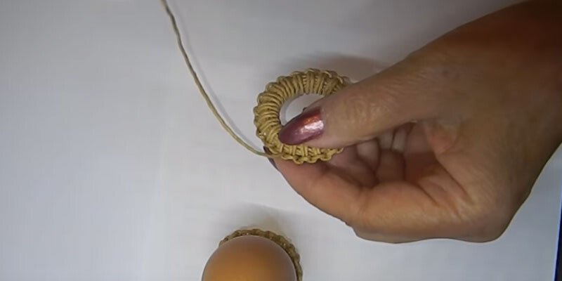 Підставка для яйця своїми руками на Великдень 2020